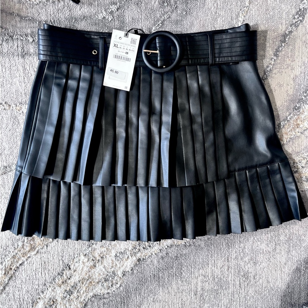 Zara Black Faux Leather Pleated Skirt